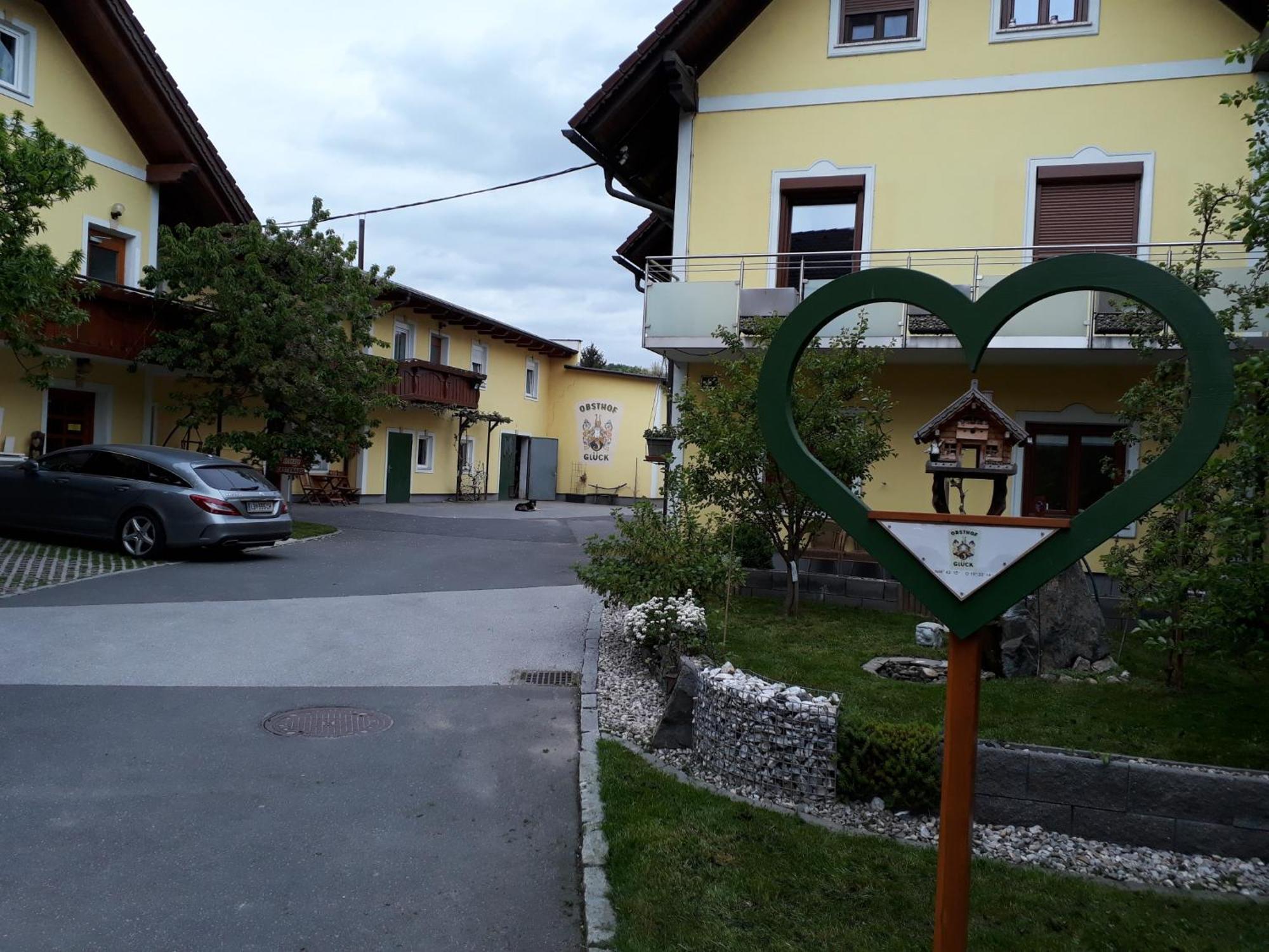 Obsthof Glueck Panzió Gamlitz Kültér fotó
